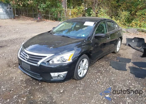 2015 Nissan Altima 2.5 Sv z USA, uszkodzony, nr VIN 1N4AL3AP0FC295106